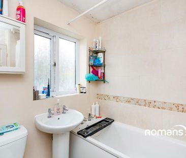 3 bedroom semi-detached house to rent - Photo 6