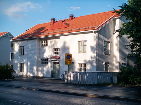 Charming 31 kvm in Djursholm nearby transport to Stockholm city and Morby Centrum subway and shops for rent - Foto 3