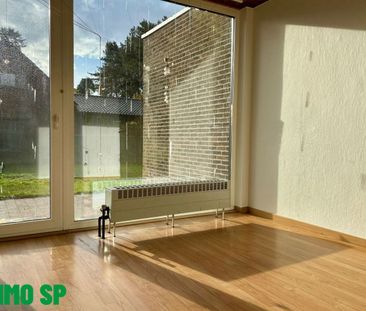 Charmant huis met 3 slaapkamers en grote tuin. - Photo 6