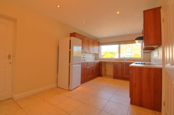 Fernhill Close, Woodbridge - Photo 1