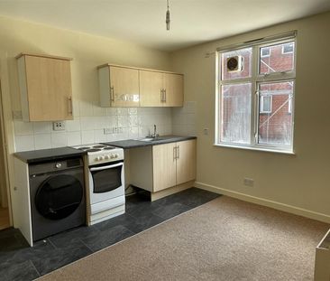 1 Bed Flat - Photo 6