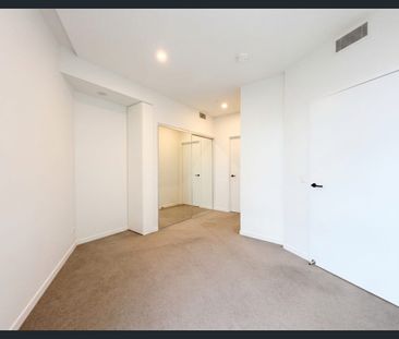 Elevated Urban Living in the Heart of South Brisbane - Photo 4