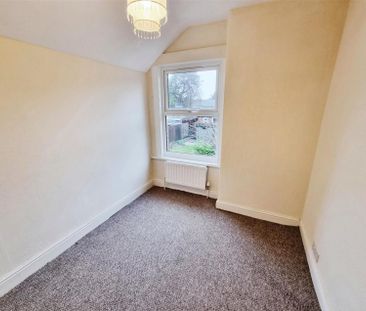 3 Bedroom House to Rent in Oswald Road, Rushden, Northants, NN10 - Photo 3