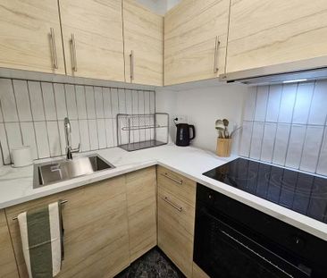 Passeig de Valldaura, Barcelona, Catalonia 08042 - Photo 6