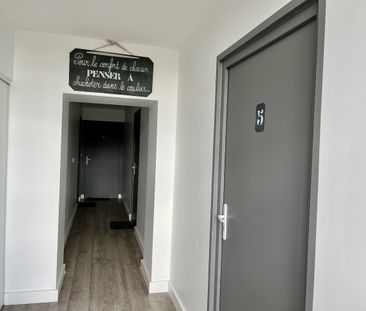 Location Appartement 2 pièces 23m² - Photo 2