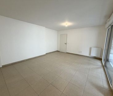 Location Appartement 3 pièces 70m² BORDEAUX 33800 - Photo 3