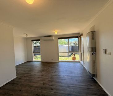 8 Greenhill Rise, Hampton Park VIC - Photo 5