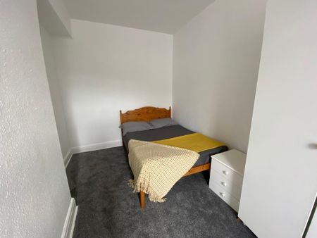 2 bedroom house share to rent - Photo 3