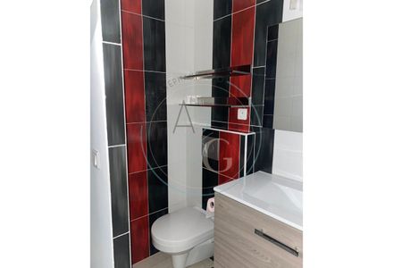 CAVALAIRE SUR MER - Location annuelle T2 meublé 37.5m² - Photo 5