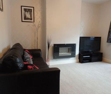 4 bedroom detached house to rent - Photo 1