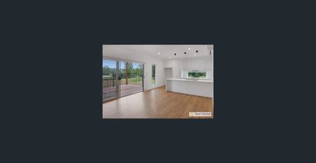 Modern Double Storey Townhouse in Prime Nambour Location - Photo 2