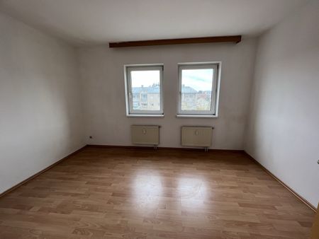 Helle, geräumige Maisonettewohnung in Enns! - Foto 2