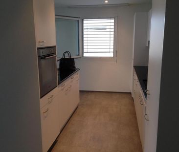 Moderne 2.5-Zimmer-Wohnung in Rafz - Photo 3