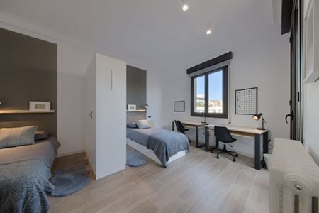 Carrer de Balmes, Barcelona, Catalonia 08006 - Photo 3