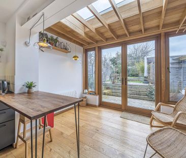 3 bedroom terraced house to rent - Photo 6