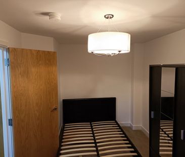 2 Bed Terraced House, Holts Crest Way, LS12 - Photo 3