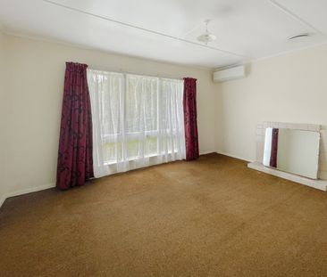 VILLAGE RETREAT! - Photo 2