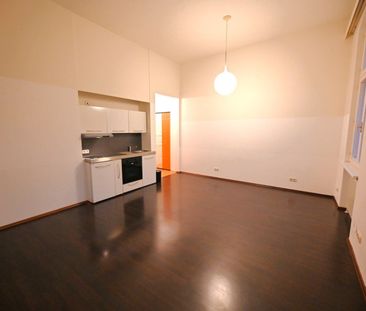 Komfortables Wohnen mit Geschichte – 1-Zimmer-Wohnung mit Donaublic... - Photo 4