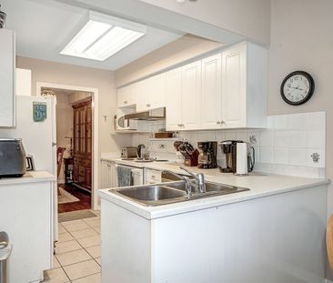 For Lease - 4417 Wildmint Square, Blossom Park - Airport and Area, ... - Photo 3