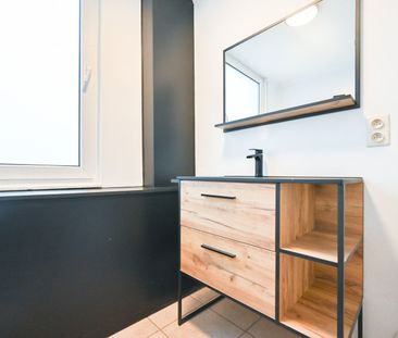 Stadswoning met tuin in centrum Oostrozebeke - Foto 2