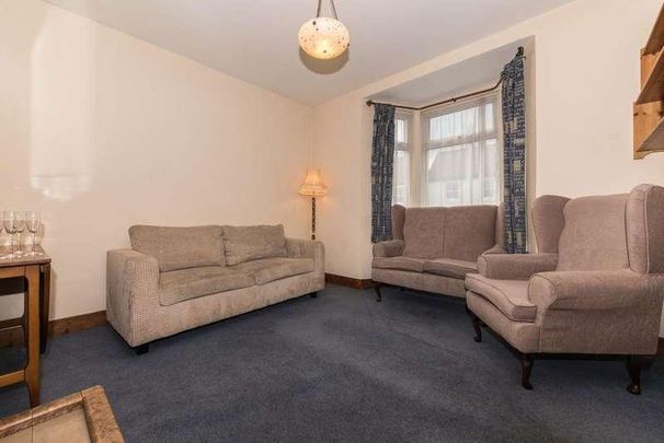 Wincheap, Canterbury, CT1 - Photo 1