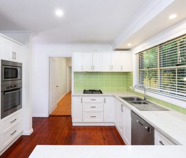 Modern Family Comfort in a Peaceful Cul-de-Sac Setting - Photo 2