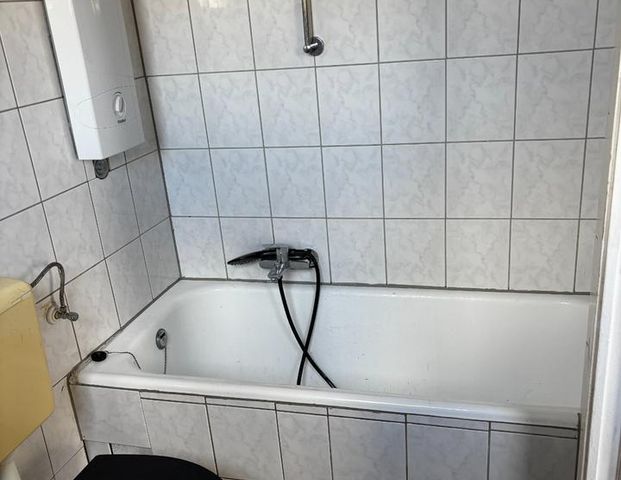 Helles Studio mit Balkon & Aufzug | 3-fach verglast | Top-Lage - Foto 1