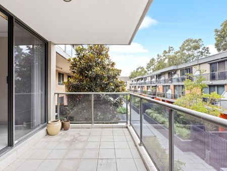 Furnished 2 Bedroom Aprtment in the Heart of Eveleigh - Photo 4