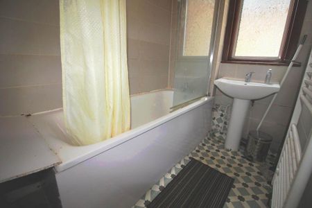 4 bedroom house share to rent - Photo 4