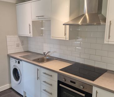 One Bedroom First Floor Flat to Rent in Bromley - Photo 3