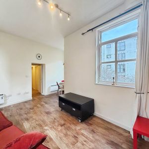 1 bedroom apartment to rent - Photo 2