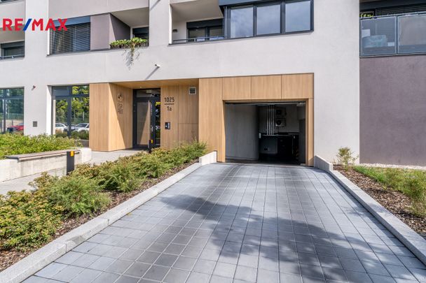 Pronájem bytu 2+kk v osobním vlastnictví 58 m², Praha 4 - Kamýk - Photo 1