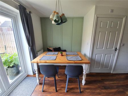 3 bedroom terraced house to rent - Photo 3