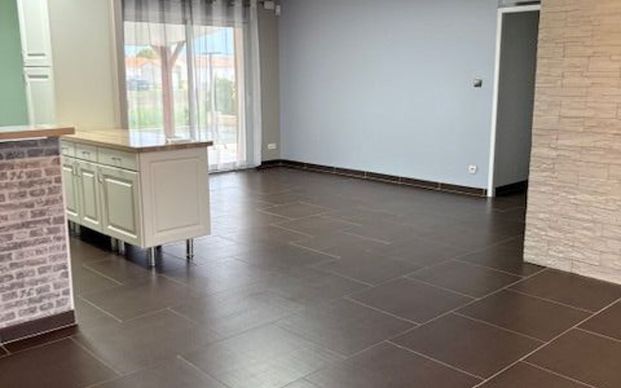 Maison à louer 4 pièces • La Gripperie-Saint-Symphorien - Photo 1