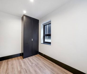 3 bedroom flat to rent - Photo 2