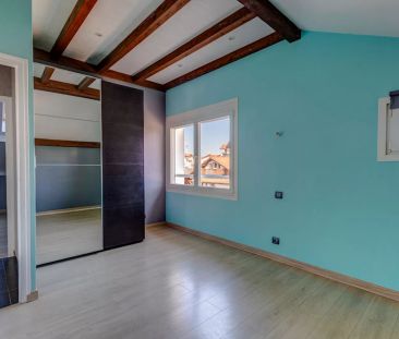 Appartement 4 pièces - 3 chambres - Villaz - Cave + Parkings - Photo 2