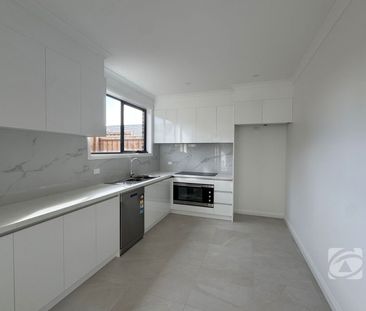 BRAND NEW MODERN HOME IN THE HEART OF OFFICER - Photo 4