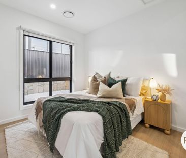 121 Sculthorpe Avenue, Whitlam ACT 2611 - House For Rent | Domain - Photo 4