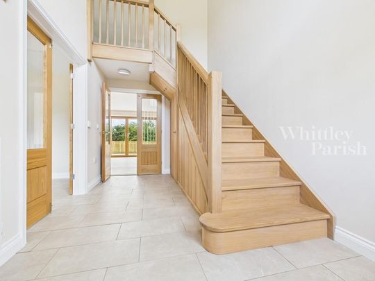 4 bedroom barn conversion to rent - Photo 1