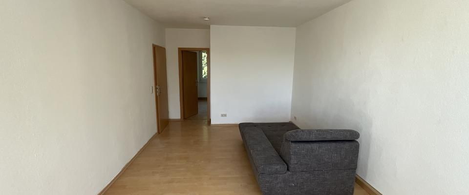 Helle 2-Raum-Wohnung in zentraler Lage mit traumhafter Aussicht - Foto 1