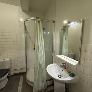 Location Appartement 1 pièce 35m² - Photo 2