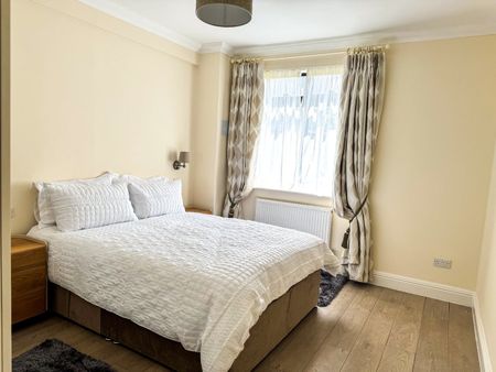 2 Bed Flat, Dudley Court, W1H - Photo 3