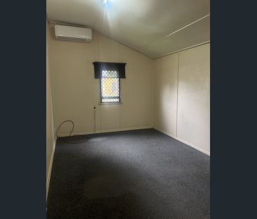 Cottage Style Home - Photo 1