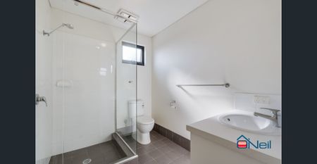 KENWICK - 1X1 - NEAT, TIDY GROUND FLOOR APARTMENT - Photo 2