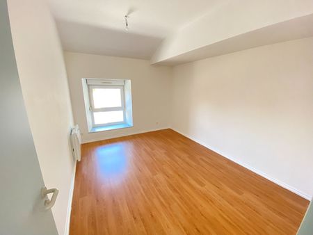 Location Appartement 3 pièces 73m² - Photo 2