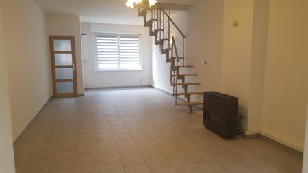 Location Maison 3 pièces 83m² - Photo 2