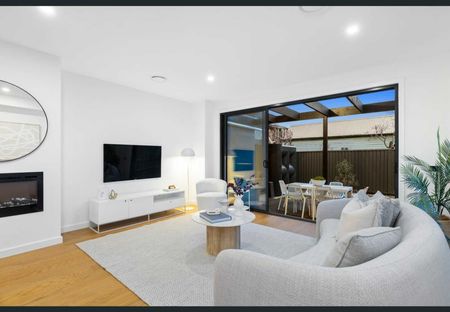 Register To Inspect // Brand-New Luxury Townhouse in Prime Spotswood Location - Photo 3