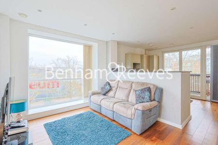 Hewlett Court, Grahame Park Way, NW9 - Photo 2