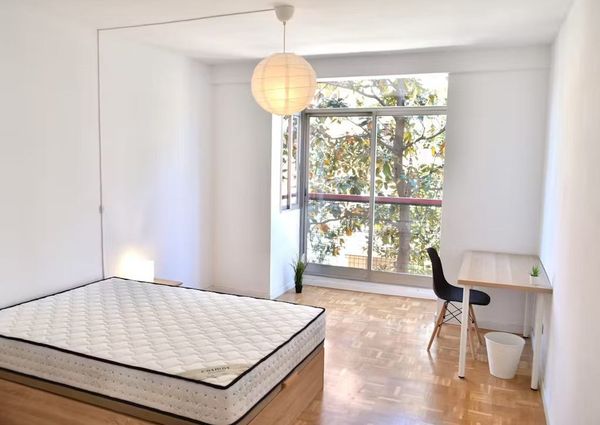 Calle de la Liberación, Madrid, Community of Madrid 28033