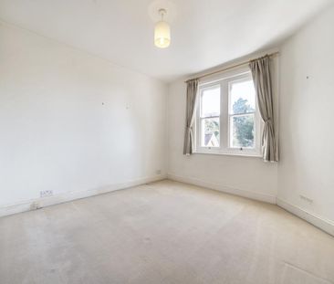 26 Guildown Road, Guildford - 2 bedrooms Property for lettings - Se... - Photo 3